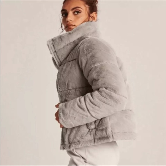 NEW ABERCROMBIE & FITCH MINI PUFFER JACKET & COAT AND TWO POCKET - Picture 3 of 15